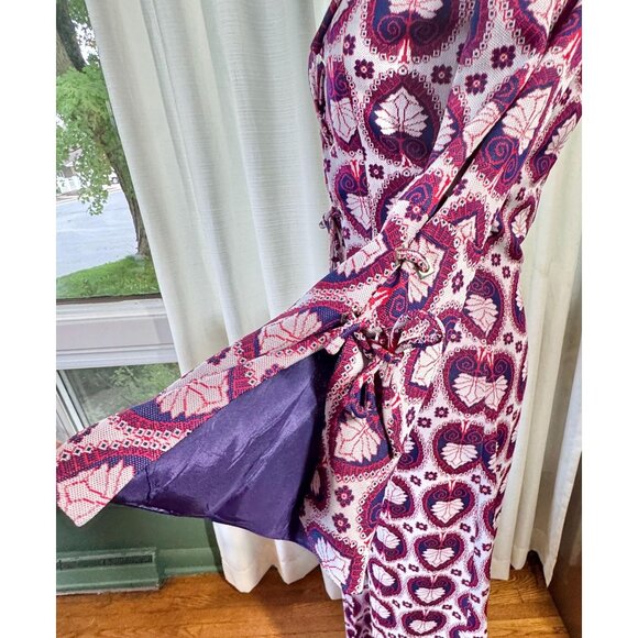 Vintage 60s dress, red, blue psychedelic print, Mod maxi gown, dagger lapels - Picture 6 of 9